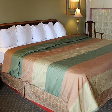 Rodeway Inn & Suites Nashville Zimmer foto