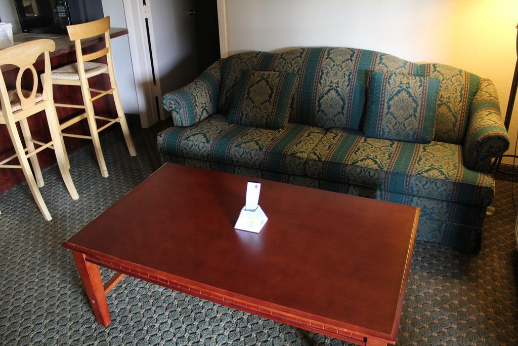 Rodeway Inn & Suites Nashville Zimmer foto