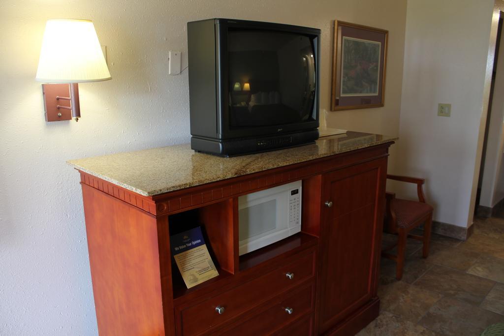 Rodeway Inn & Suites Nashville Zimmer foto