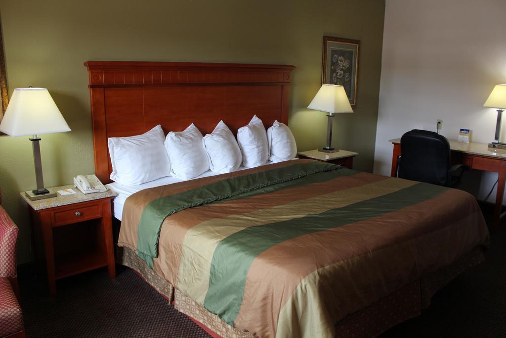 Rodeway Inn & Suites Nashville Exterior foto