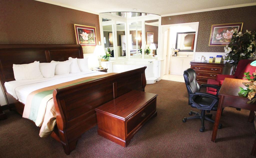 Rodeway Inn & Suites Nashville Exterior foto