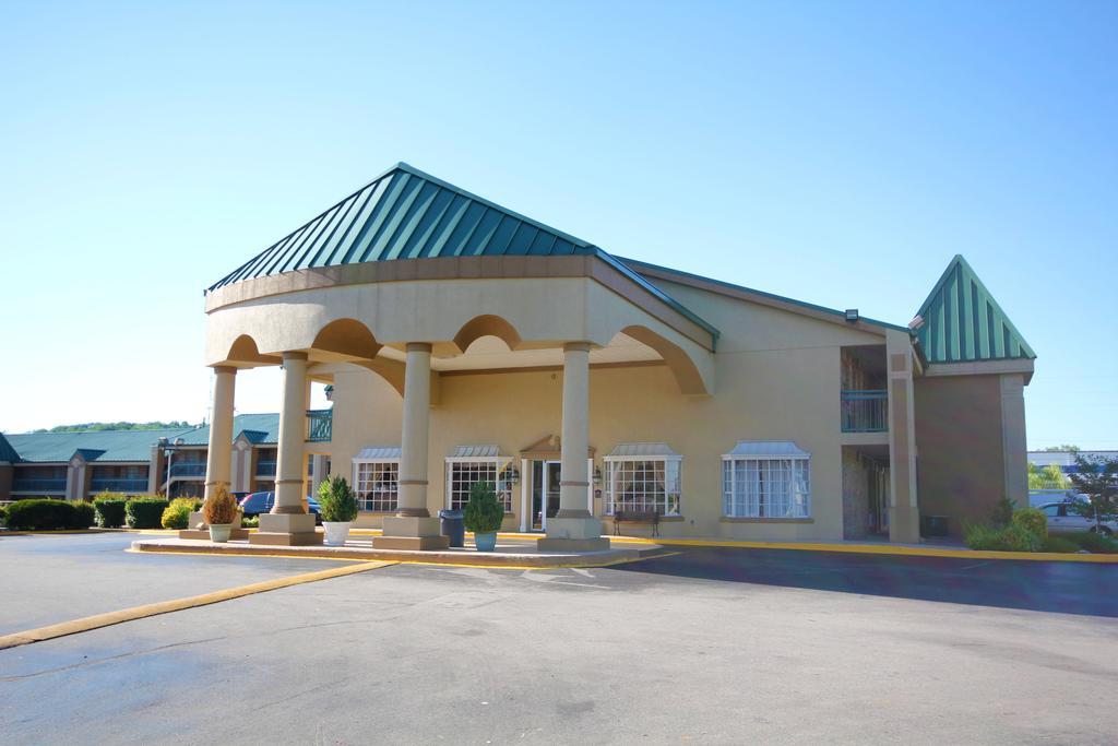 Rodeway Inn & Suites Nashville Exterior foto