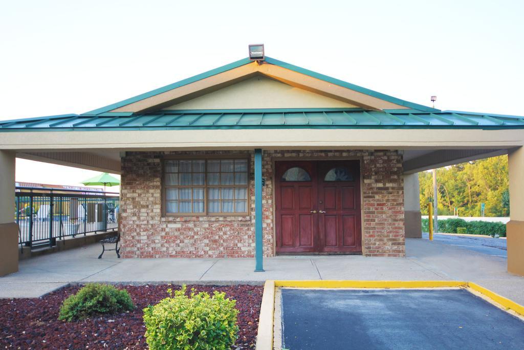 Rodeway Inn & Suites Nashville Exterior foto