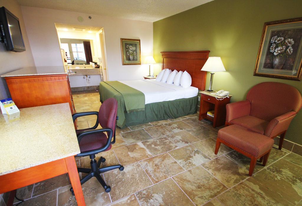 Rodeway Inn & Suites Nashville Exterior foto